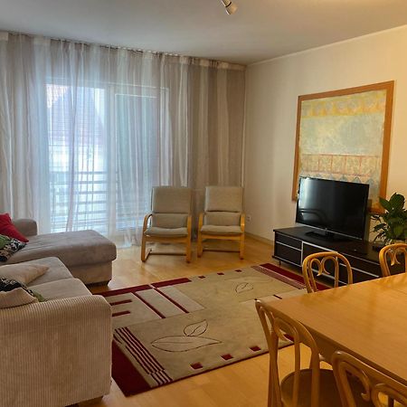Kuressaare Tallinn Street Apartments エクステリア 写真
