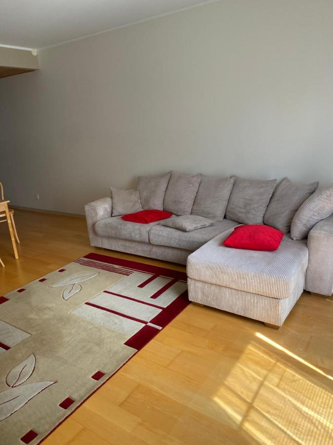 Kuressaare Tallinn Street Apartments エクステリア 写真