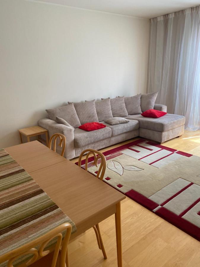 Kuressaare Tallinn Street Apartments エクステリア 写真