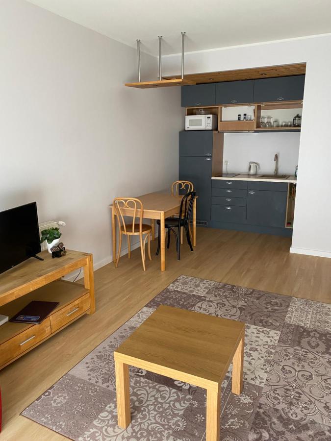 Kuressaare Tallinn Street Apartments エクステリア 写真